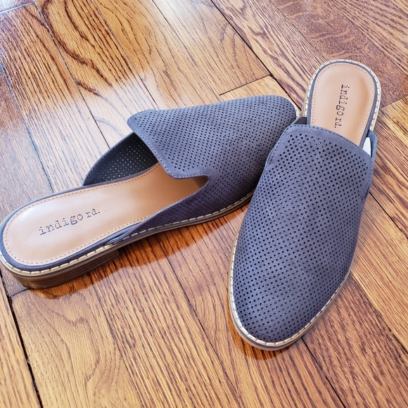 Shoes - Picture 1 of 1